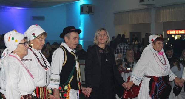 Održano 8. ʺBosansko preloʺ u organizaciji udruge Komušina Brestovac, i ove godine manifestacija humanitarnog karaktera 28.12.2019.