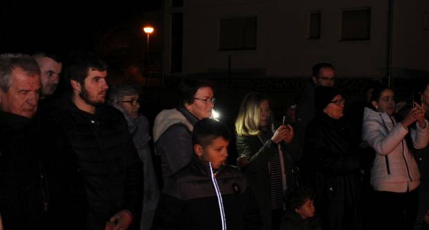 Liturgija i paljenje Badnjaka povodom pravoslavnog Božića u Požegi 6.1.2020.