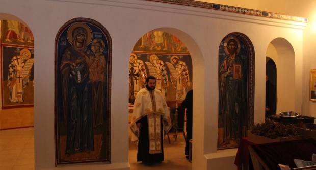 Liturgija i paljenje Badnjaka povodom pravoslavnog Božića u Požegi 6.1.2020.