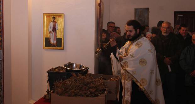 Liturgija i paljenje Badnjaka povodom pravoslavnog Božića u Požegi 6.1.2020.