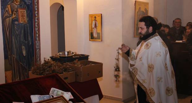 Liturgija i paljenje Badnjaka povodom pravoslavnog Božića u Požegi 6.1.2020.