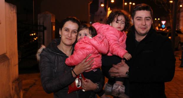 Liturgija i paljenje Badnjaka povodom pravoslavnog Božića u Požegi 6.1.2020.