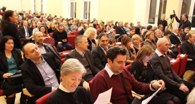 Koncert Aljoše Jurinića povodom inauguracije koncertnog klavira u Glazbenoj školi Požega 16.1.2020.