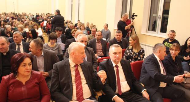 Koncert Aljoše Jurinića povodom inauguracije koncertnog klavira u Glazbenoj školi Požega 16.1.2020.