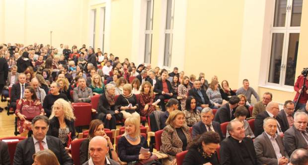 Koncert Aljoše Jurinića povodom inauguracije koncertnog klavira u Glazbenoj školi Požega 16.1.2020.