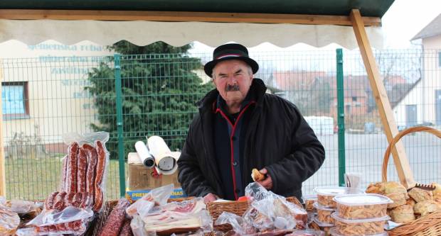 Na Trgu Graševine u Kutjevu održano Kutjevačko Vincelovo