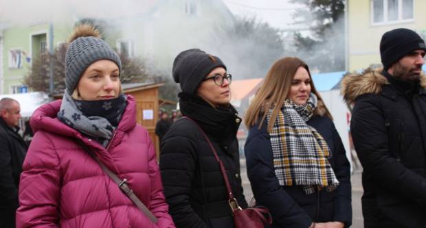 Na Trgu Graševine u Kutjevu održano Kutjevačko Vincelovo