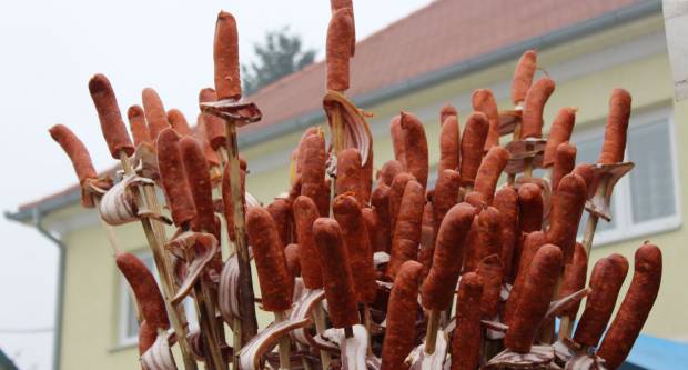 Na Trgu Graševine u Kutjevu održano Kutjevačko Vincelovo
