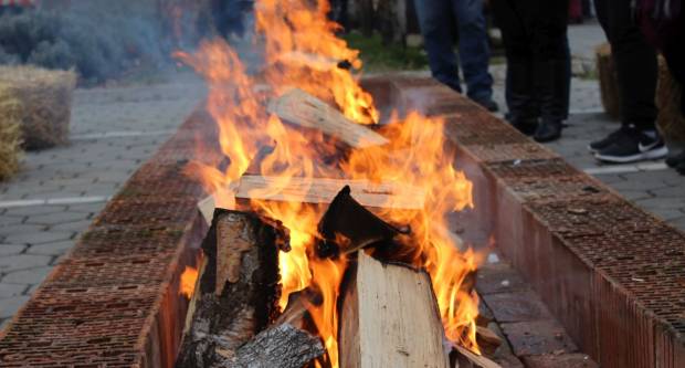 Na Trgu Graševine u Kutjevu održano Kutjevačko Vincelovo