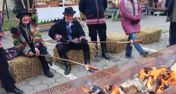 Na Trgu Graševine u Kutjevu održano Kutjevačko Vincelovo