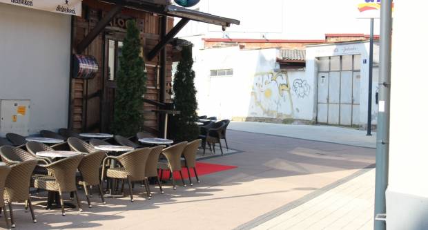 Fotogalerija subotnje šetnje Požegom i Pleternicom, građani se pridržavaju mjera 21.3.2020.