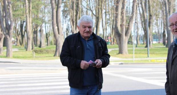 Fotogalerija subotnje šetnje Požegom i Pleternicom, građani se pridržavaju mjera 21.3.2020.