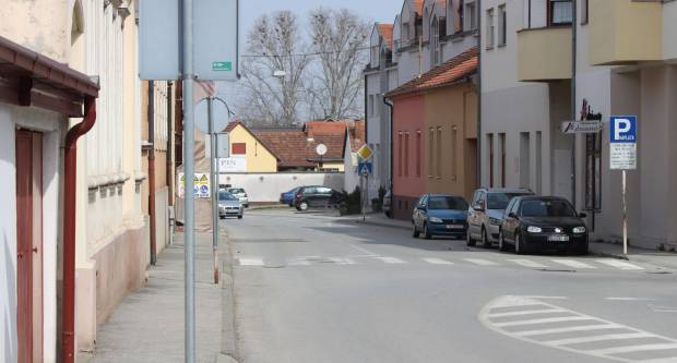 Subotnja šetnja Pleternicom i Požegom za vrijeme koronavirusa, 28.03.2020.