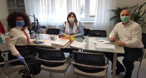 HCK i Hrvatska ljekarnička komora u projektu Pozovi za zdravlje HCK i Hrvatska ljekarnička komora u projektu Pozovi za zdravlje
