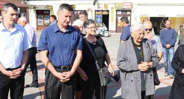 Polaganje vijenaca na Trgu 123. brigade u Požegi povodom Vojno - redarstvene akcije ʺBljesakʺ