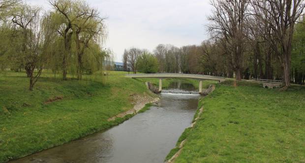 Subotnja šetnja Požegom uoči Uskrsa u doba koronavirusa 11.4.2020.