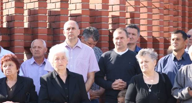 Polaganje vijenaca na Trgu 123. brigade u Požegi povodom Vojno - redarstvene akcije ʺBljesakʺ