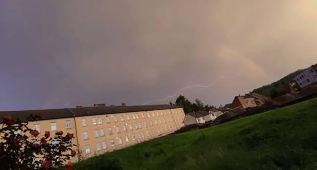 FOTO: Vaše fotografije duge, oblaka i neba od Pleternice do Lipika