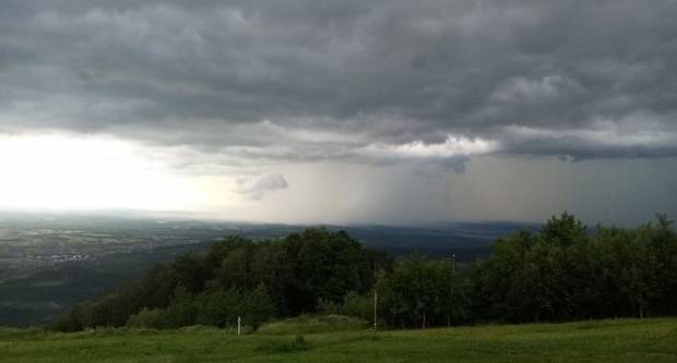 FOTO: Vaše fotografije duge, oblaka i neba od Pleternice do Lipika