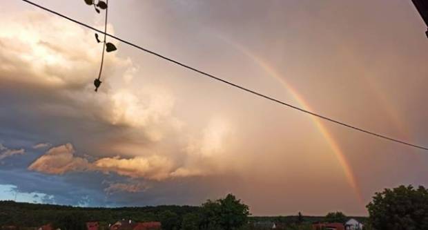 FOTO: Vaše fotografije duge, oblaka i neba od Pleternice do Lipika
