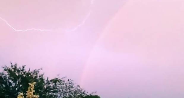 FOTO: Vaše fotografije duge, oblaka i neba od Pleternice do Lipika