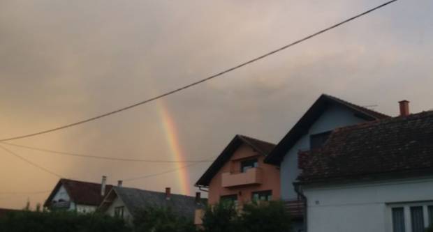 FOTO: Vaše fotografije duge, oblaka i neba od Pleternice do Lipika