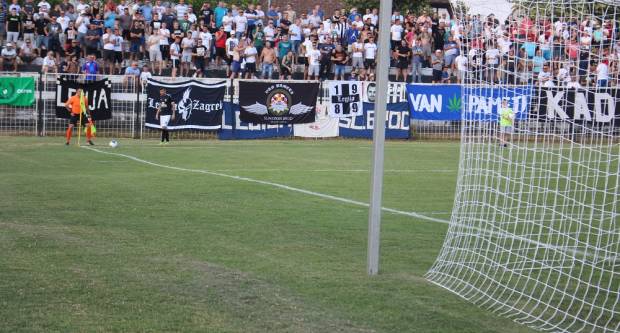 VELIKA FOTOGALERIJA: Sjeverna tribina Stadiona uz Savu puna kao nekada