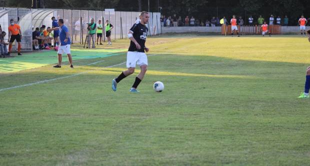 VELIKA FOTOGALERIJA: Sjeverna tribina Stadiona uz Savu puna kao nekada