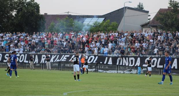 VELIKA FOTOGALERIJA: Sjeverna tribina Stadiona uz Savu puna kao nekada