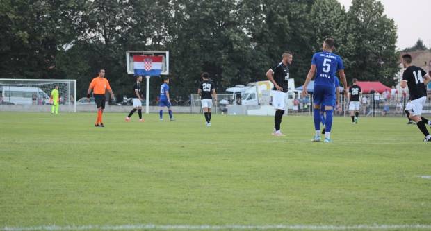 VELIKA FOTOGALERIJA: Sjeverna tribina Stadiona uz Savu puna kao nekada