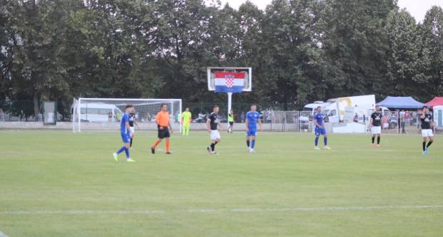 VELIKA FOTOGALERIJA: Sjeverna tribina Stadiona uz Savu puna kao nekada