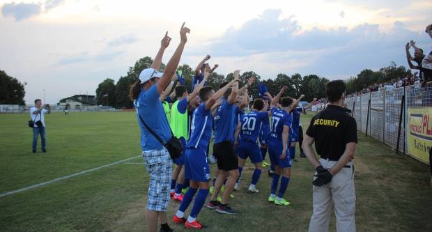 VELIKA FOTOGALERIJA: Sjeverna tribina Stadiona uz Savu puna kao nekada