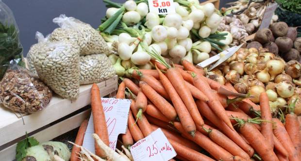 Ponuda četvrtkom na požeškoj tržnici 16.7.2020.