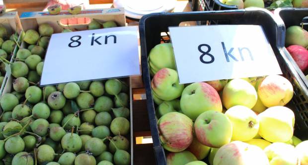 Ponuda četvrtkom na požeškoj tržnici 16.7.2020.