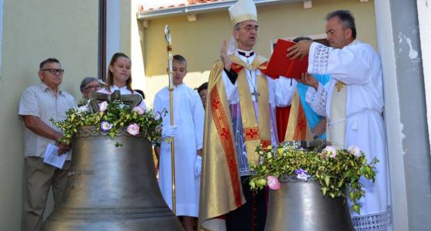 Posveta zvona u Bartolovcima Posveta zvona u Bartolovcima