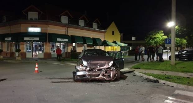 U sedam dana 16 prometnih nesreća, tri osobe teško ozlijeđene U sedam dana 16 prometnih nesreća, tri osobe teško ozlijeđene