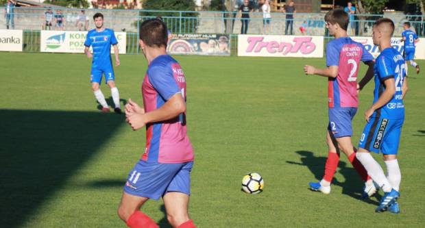 Igrači NK ʺSlavonijaʺ pobijedili HNK ʺĐakovo Croatiaʺ 2:1 i zasjeli na vrh tablice 3. HNL Istok