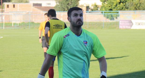 Igrači NK ʺSlavonijaʺ pobijedili HNK ʺĐakovo Croatiaʺ 2:1 i zasjeli na vrh tablice 3. HNL Istok