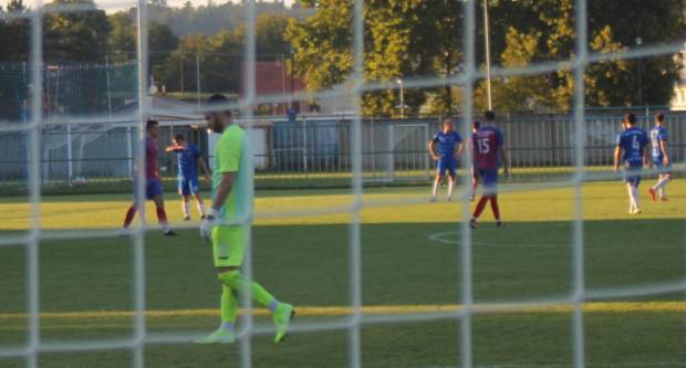 Igrači NK ʺSlavonijaʺ pobijedili HNK ʺĐakovo Croatiaʺ 2:1 i zasjeli na vrh tablice 3. HNL Istok