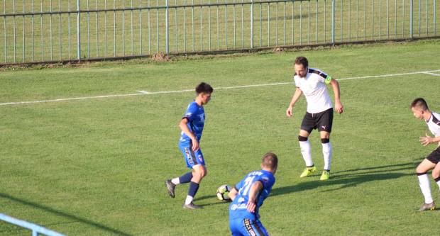 Plavi s Orljave na domaćem terenu prošetali kroz ekipu NK Sloga Nova Gradiška (7:1)