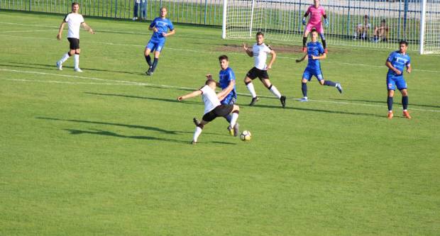 Plavi s Orljave na domaćem terenu prošetali kroz ekipu NK Sloga Nova Gradiška (7:1)