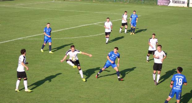 Plavi s Orljave na domaćem terenu prošetali kroz ekipu NK Sloga Nova Gradiška (7:1)