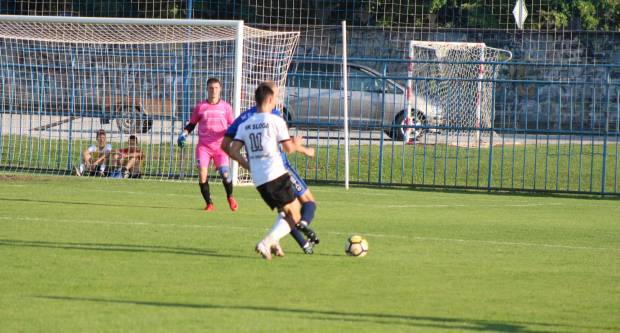 Plavi s Orljave na domaćem terenu prošetali kroz ekipu NK Sloga Nova Gradiška (7:1)