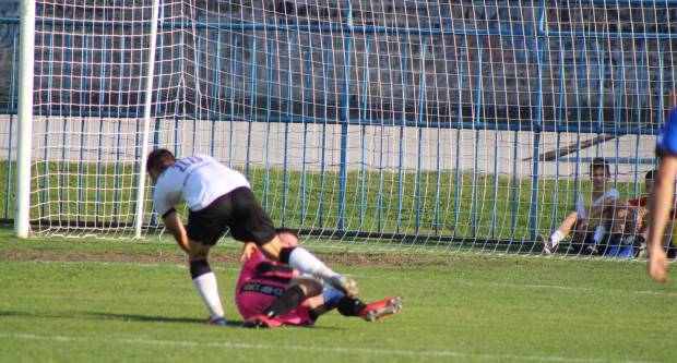 Plavi s Orljave na domaćem terenu prošetali kroz ekipu NK Sloga Nova Gradiška (7:1)