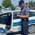 Policajac policijskom službeniku naplatio novčanu kaznu 