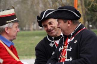 Požega: Povorka i postrojavanje povijesnih postrojbi na Trgu sv. Terezije