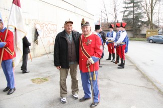 Požega: Povorka i postrojavanje povijesnih postrojbi na Trgu sv. Terezije