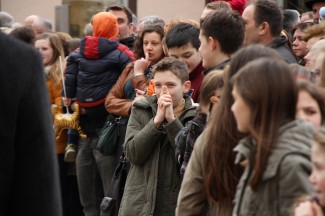 Požega: Povorka i postrojavanje povijesnih postrojbi na Trgu sv. Terezije
