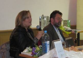 Umjetnička strana liječničkog para: On je pjesnik, a ona fotografkinja