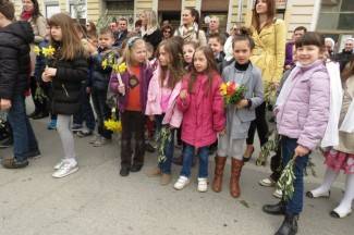 Cvjetnica u Požegi: Procesija i sveta misa u katedrali